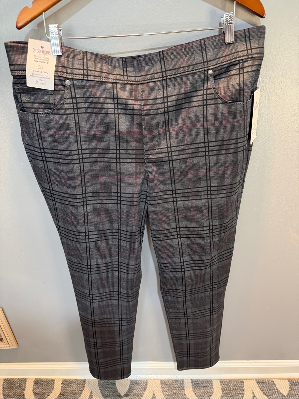 GLORIA VANDERBILT GRAY PLAID MID RISE PANTS SZ 20W NWT AVERY
